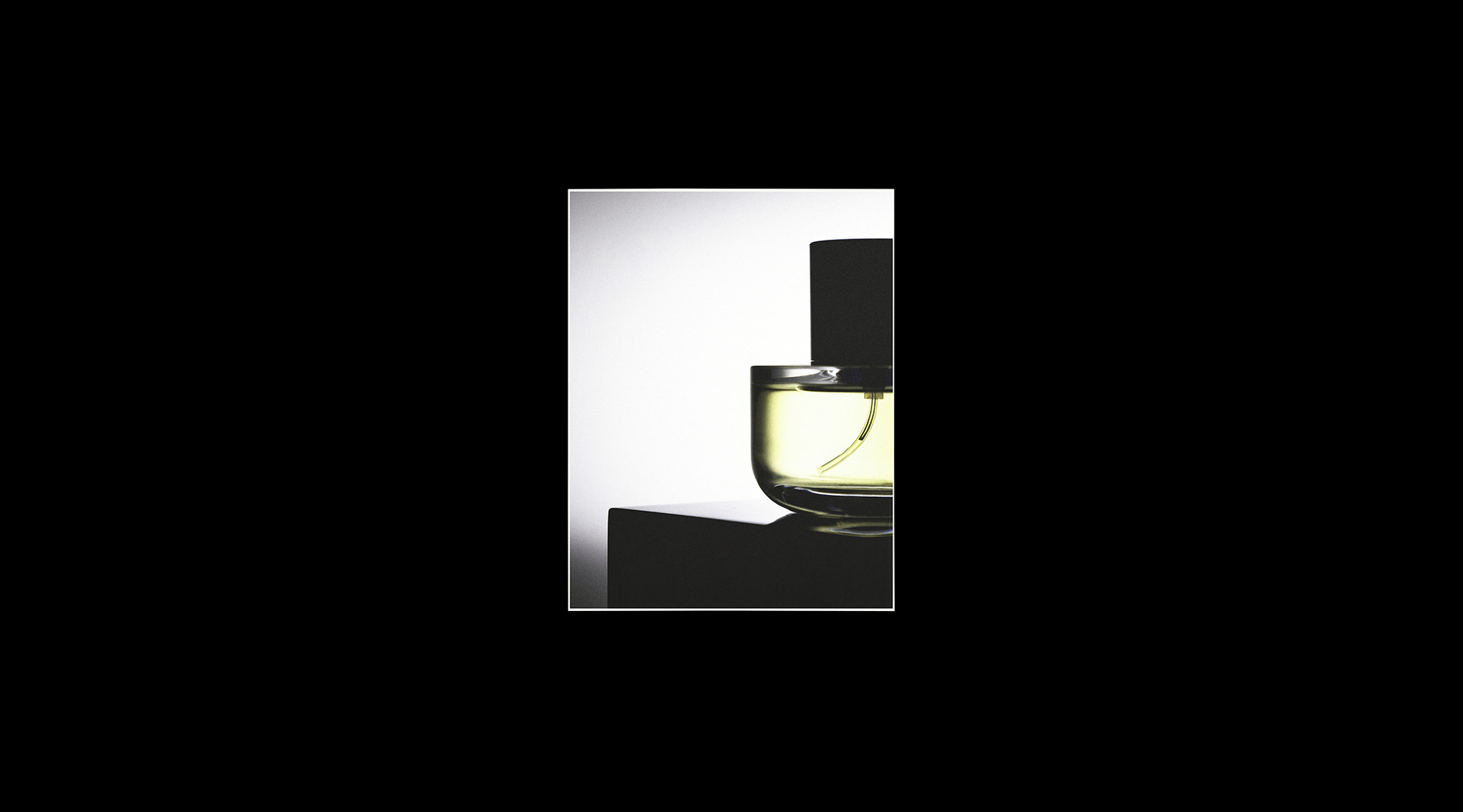 MONA DI ORIO Perfume - Alinea Collection<br />Art direction and photography  / 2023