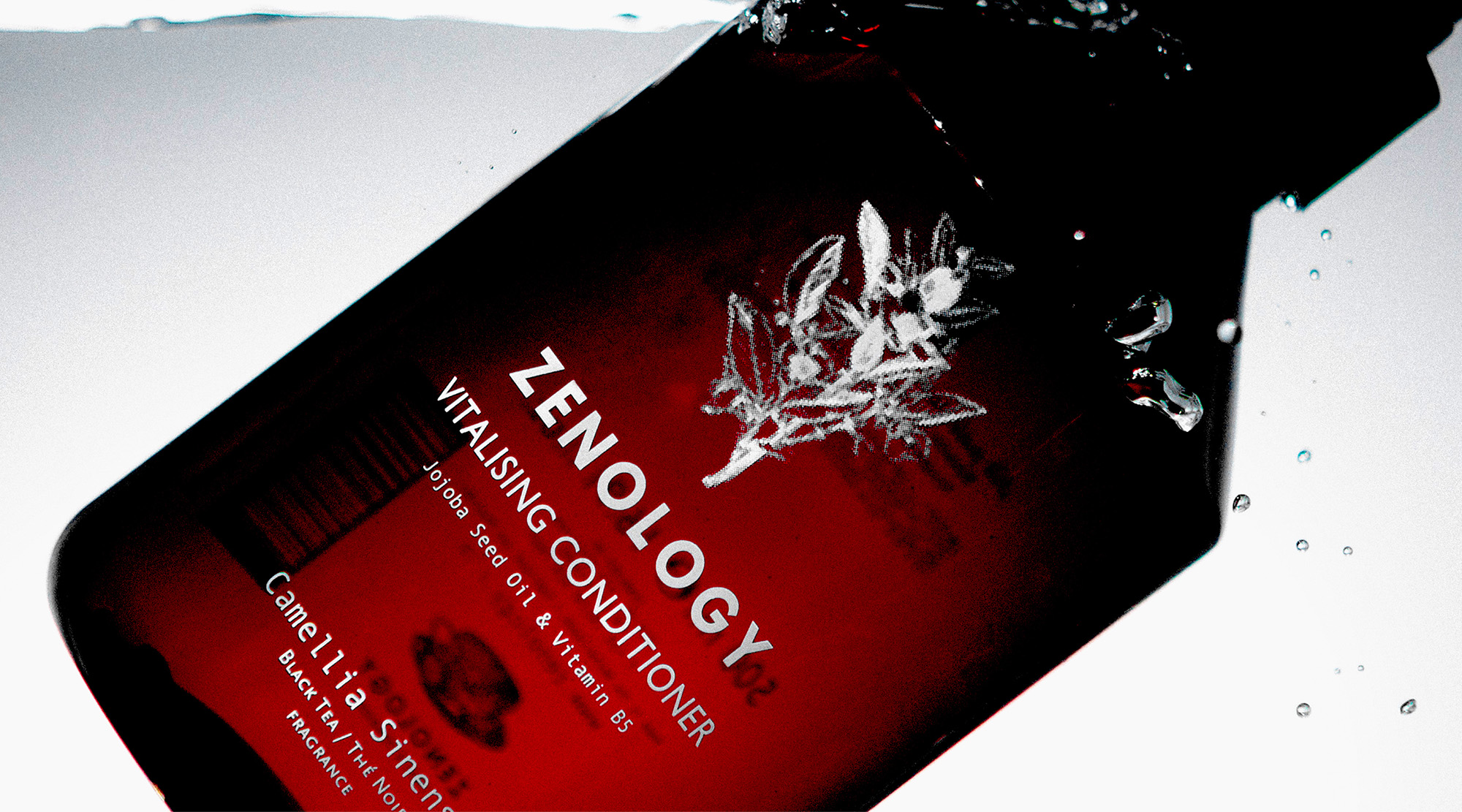 ZENOLOGY - Clean cosmetics campaign<br />Art Direction and photography  / 2023